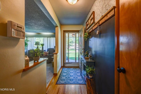 Tiny photo for 206 Meadow Lane, Walbridge, OH 43465 (MLS # 10013651)