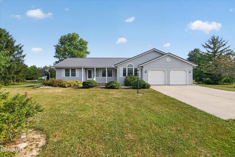 Tiny photo for 22180 County Rd A, Archbold, OH 43502 (MLS # 10010580)