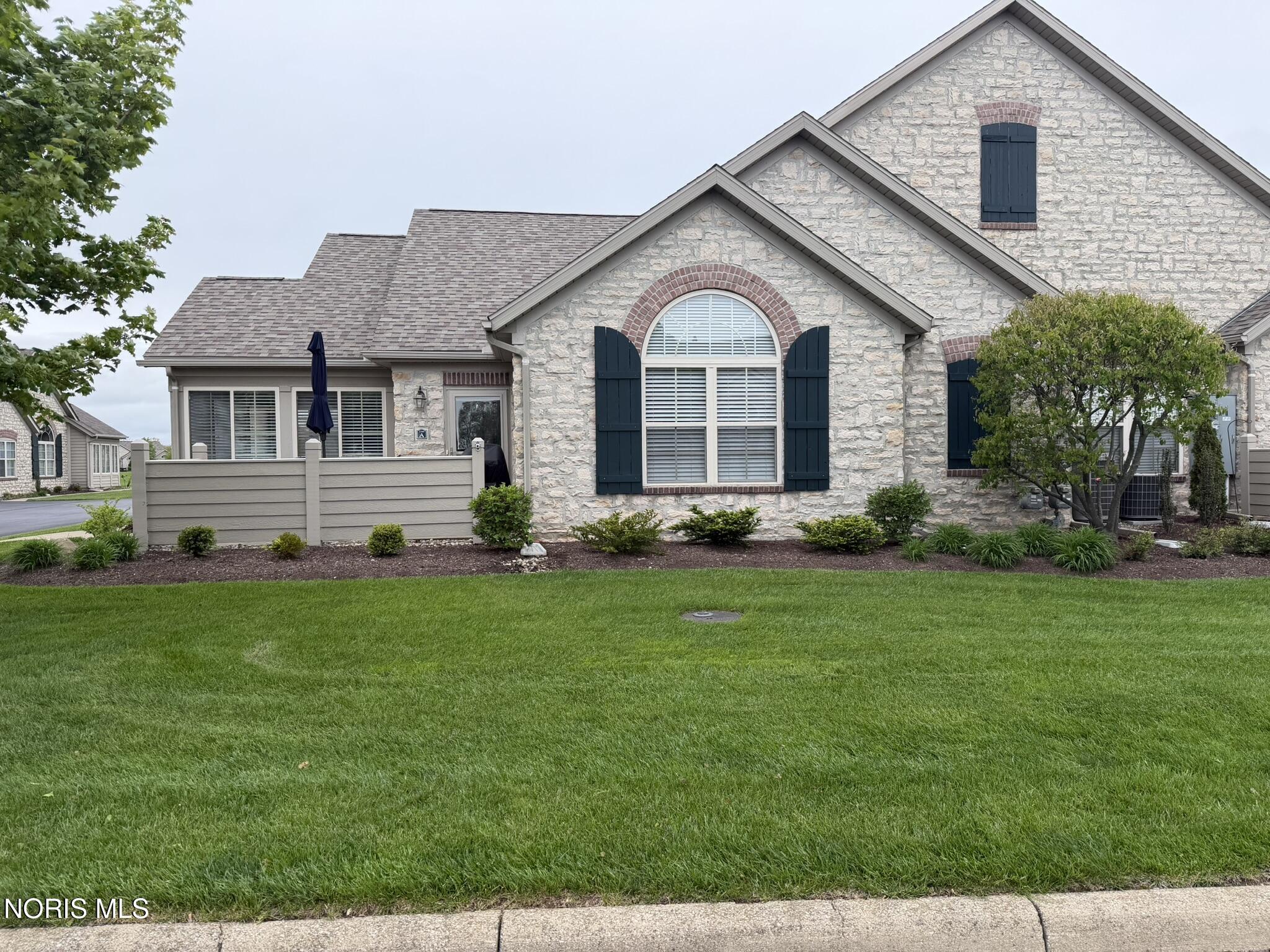 2749 N North Canterbury Circle Circle
