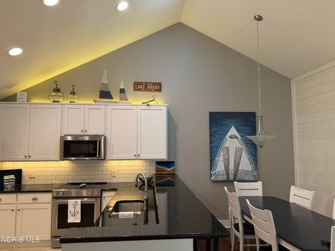 Tiny photo for 2749 N North Canterbury Circle Circle, Port Clinton, OH 43452 (MLS # 10007105)