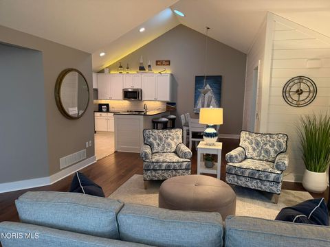 Tiny photo for 2749 N North Canterbury Circle Circle, Port Clinton, OH 43452 (MLS # 10007105)