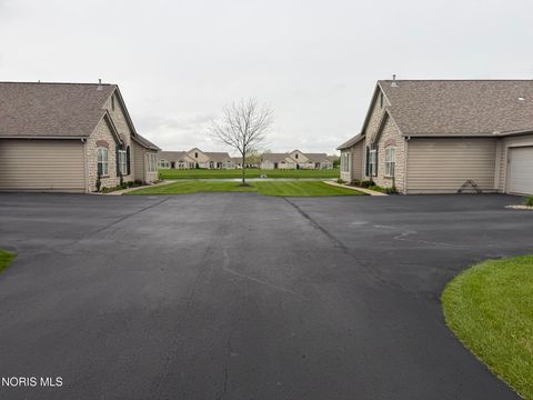 Tiny photo for 2749 N North Canterbury Circle Circle, Port Clinton, OH 43452 (MLS # 10007105)