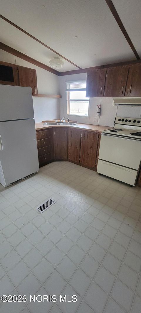 Tiny photo for 18692 Rd 53, Antwerp, OH 45813 (MLS # 10002683)