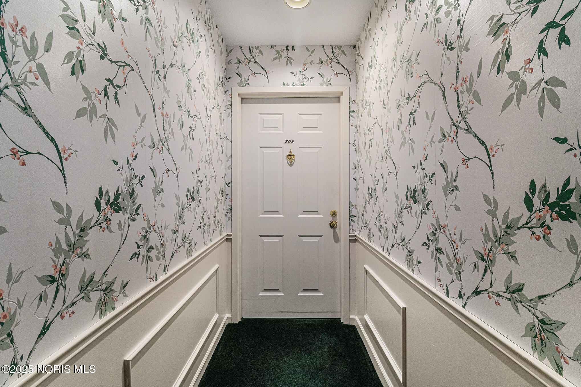 4730 Glendale Avenue 209