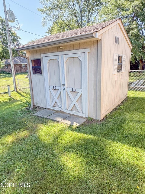 Tiny photo for 126 Luella Avenue, Oregon, OH 43616 (MLS # 10011519)