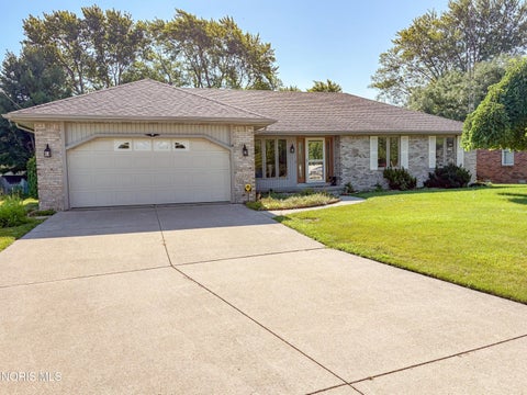 Tiny photo for 126 Luella Avenue, Oregon, OH 43616 (MLS # 10011519)