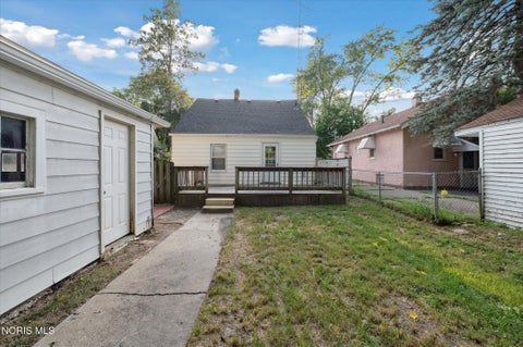 Tiny photo for 3714 Wallwerth Drive, Toledo, OH 43612 (MLS # 10014814)