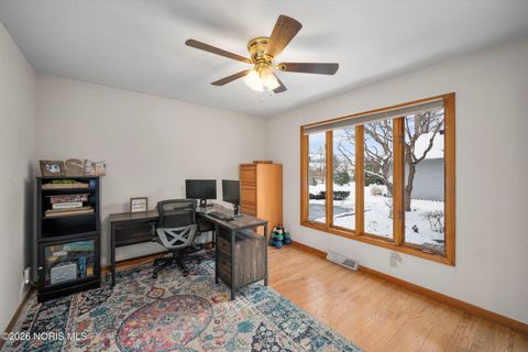 Tiny photo for 2515 N Mccord Road, Toledo, OH 43615 (MLS # 10003236)