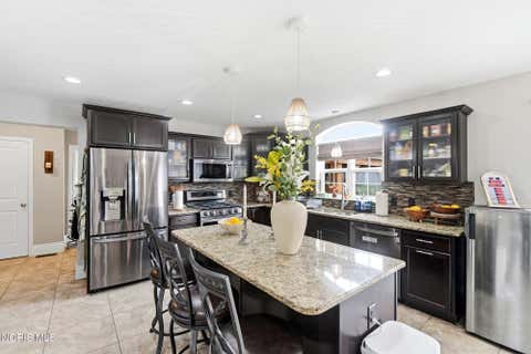 Tiny photo for 4929 Prestonwood Road, Perrysburg, OH 43551 (MLS # 10011292)