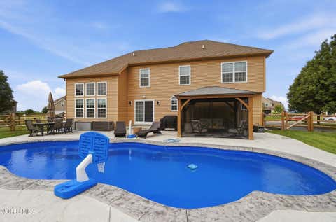 Tiny photo for 4929 Prestonwood Road, Perrysburg, OH 43551 (MLS # 10011292)