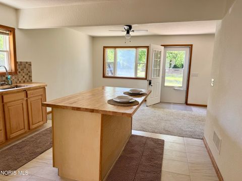 Tiny photo for 2320 County Road 2, Swanton, OH 43558 (MLS # 10008819)