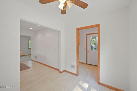 Tiny photo for 2320 County Road 2, Swanton, OH 43558 (MLS # 10008819)