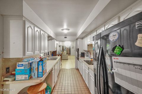Tiny photo for 4332 Glann Road, Toledo, OH 43607 (MLS # 10007103)