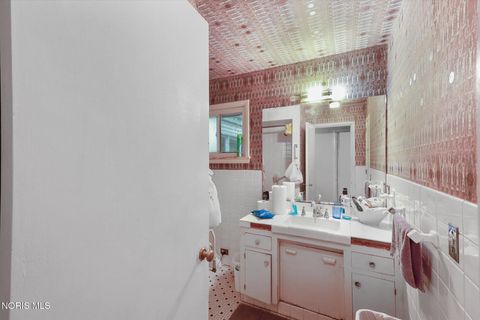 Tiny photo for 4332 Glann Road, Toledo, OH 43607 (MLS # 10007103)