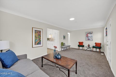 Tiny photo for 927 W Northgate Parkway, Toledo, OH 43612 (MLS # 10005112)