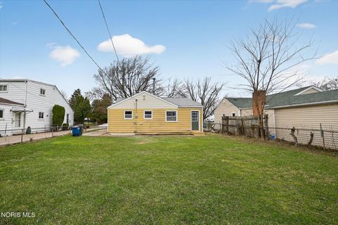 Tiny photo for 927 W Northgate Parkway, Toledo, OH 43612 (MLS # 10005112)