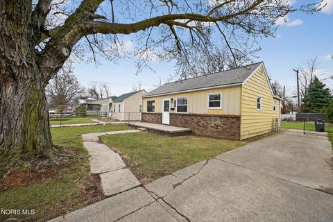 Tiny photo for 927 W Northgate Parkway, Toledo, OH 43612 (MLS # 10005112)