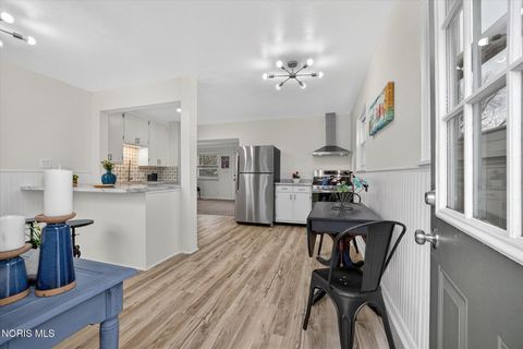 Tiny photo for 927 W Northgate Parkway, Toledo, OH 43612 (MLS # 10005112)