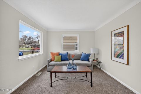 Tiny photo for 927 W Northgate Parkway, Toledo, OH 43612 (MLS # 10005112)