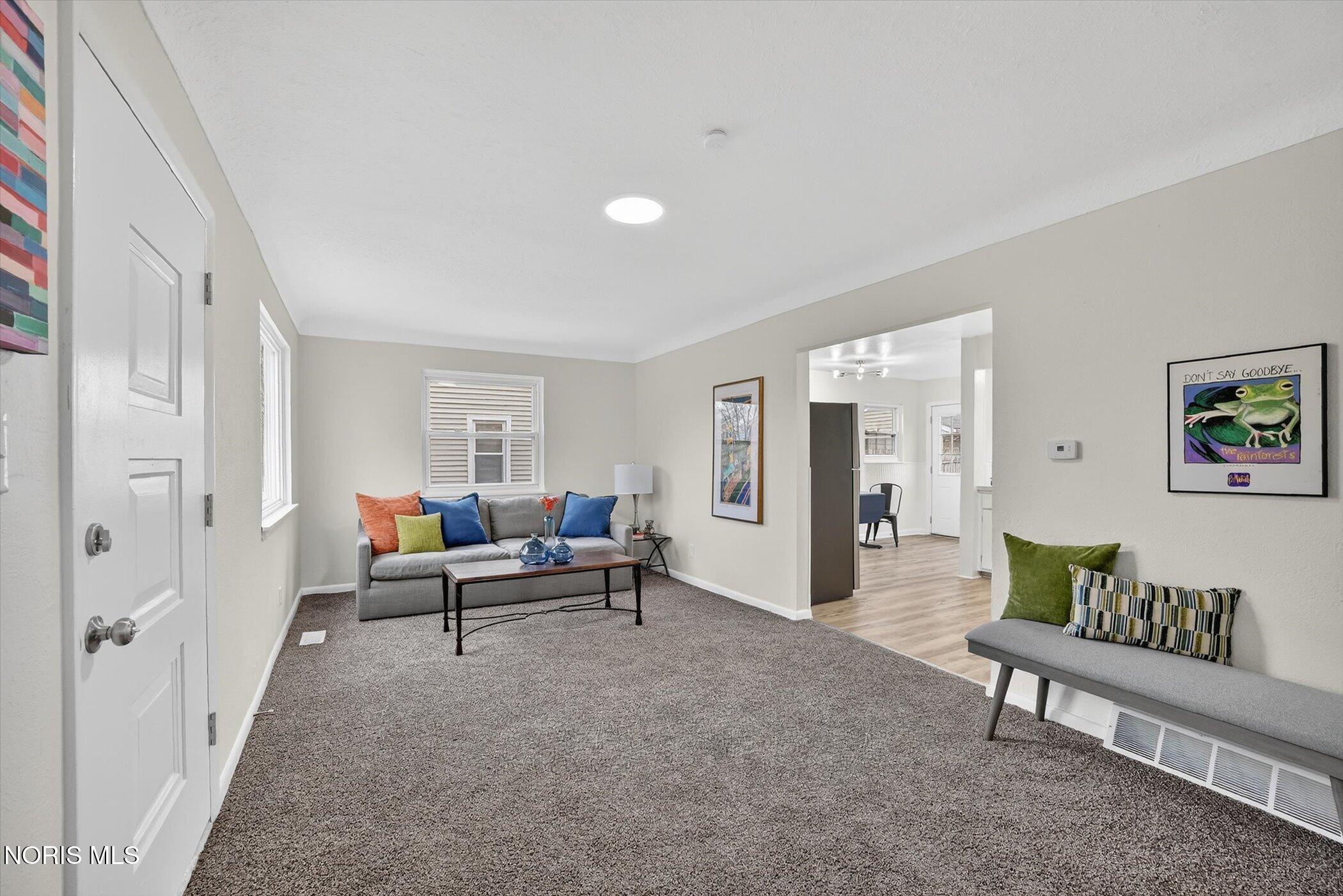 927 W Northgate Parkway