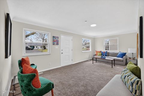 Tiny photo for 927 W Northgate Parkway, Toledo, OH 43612 (MLS # 10005112)