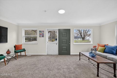 Tiny photo for 927 W Northgate Parkway, Toledo, OH 43612 (MLS # 10005112)