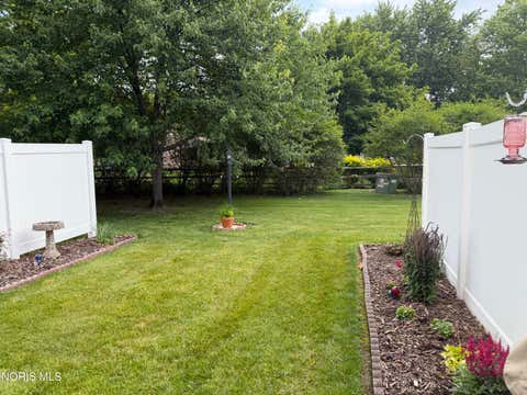 Tiny photo for 26 Olde Orchard Drive, Perrysburg, OH 43551 (MLS # 10009664)