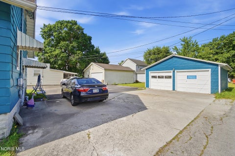 Tiny photo for 615 S Wood Street, Fostoria, OH 44830 (MLS # 10011735)