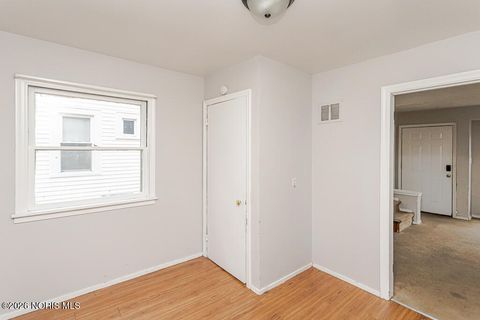 Tiny photo for 4244 N Lockwood Avenue, Toledo, OH 43612 (MLS # 10003447)