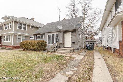 Tiny photo for 4244 N Lockwood Avenue, Toledo, OH 43612 (MLS # 10003447)