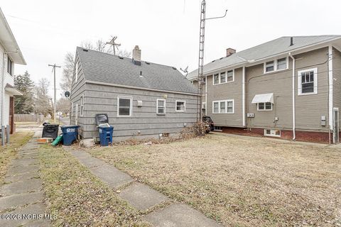 Tiny photo for 4244 N Lockwood Avenue, Toledo, OH 43612 (MLS # 10003447)