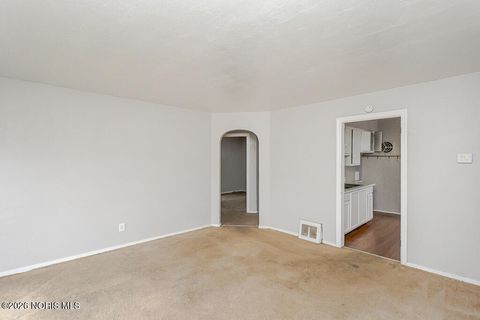 Tiny photo for 4244 N Lockwood Avenue, Toledo, OH 43612 (MLS # 10003447)