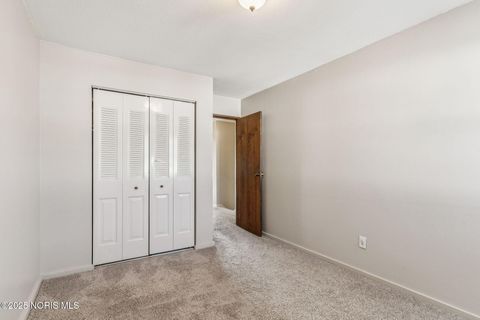 Tiny photo for 6818 Fenwyck Road #18, Maumee, OH 43537 (MLS # 10000121)