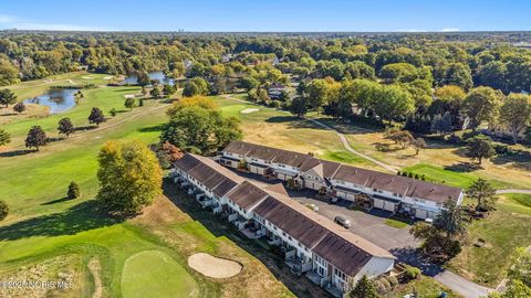 Tiny photo for 6818 Fenwyck Road #18, Maumee, OH 43537 (MLS # 10000121)