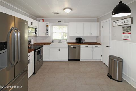 Tiny photo for 513 W Stevenson Street, Gibsonburg, OH 43431 (MLS # 10000253)