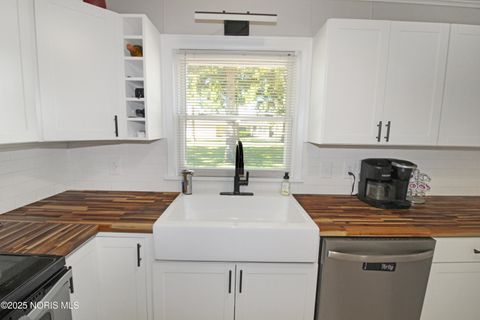 Tiny photo for 513 W Stevenson Street, Gibsonburg, OH 43431 (MLS # 10000253)