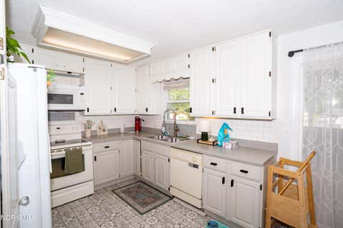 Tiny photo for 325 Wilson Street, Defiance, OH 43512 (MLS # 10009328)