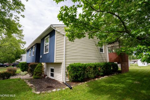 Tiny photo for 325 Wilson Street, Defiance, OH 43512 (MLS # 10009328)
