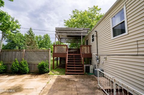 Tiny photo for 325 Wilson Street, Defiance, OH 43512 (MLS # 10009328)