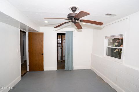 Tiny photo for 325 Wilson Street, Defiance, OH 43512 (MLS # 10009328)