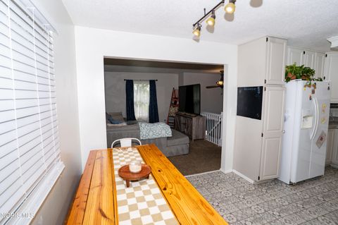 Tiny photo for 325 Wilson Street, Defiance, OH 43512 (MLS # 10009328)