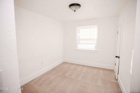 Tiny photo for 2032 Elliott Avenue, Toledo, OH 43606 (MLS # 10002275)