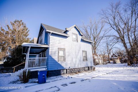 Tiny photo for 2032 Elliott Avenue, Toledo, OH 43606 (MLS # 10002275)