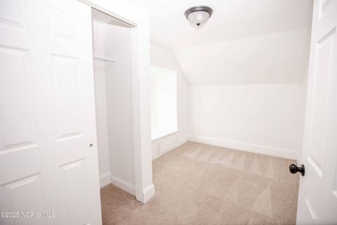 Tiny photo for 2032 Elliott Avenue, Toledo, OH 43606 (MLS # 10002275)