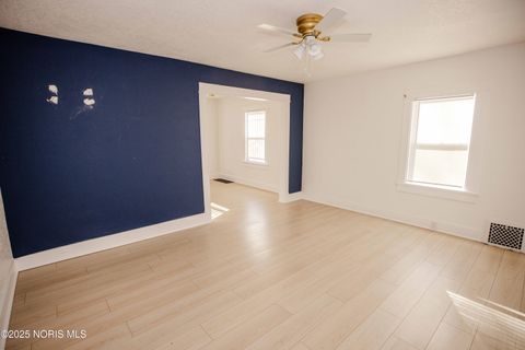 Tiny photo for 2032 Elliott Avenue, Toledo, OH 43606 (MLS # 10002275)