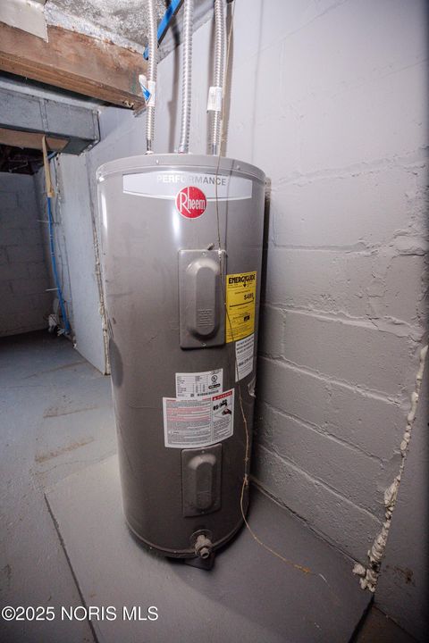 Tiny photo for 2032 Elliott Avenue, Toledo, OH 43606 (MLS # 10002275)