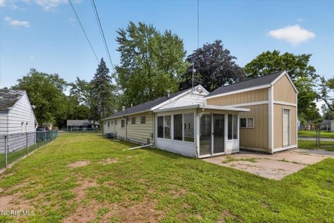Tiny photo for 103 Independence Road, Toledo, OH 43607 (MLS # 10010573)