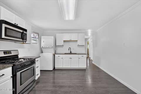 Tiny photo for 103 Independence Road, Toledo, OH 43607 (MLS # 10010573)