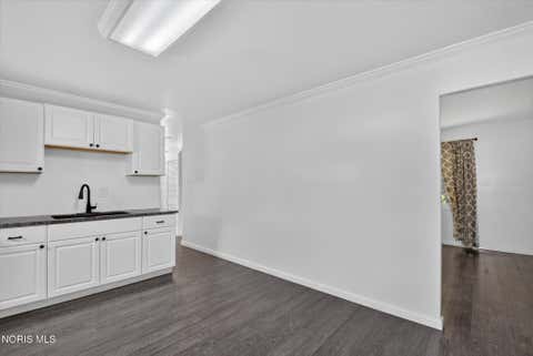 Tiny photo for 103 Independence Road, Toledo, OH 43607 (MLS # 10010573)