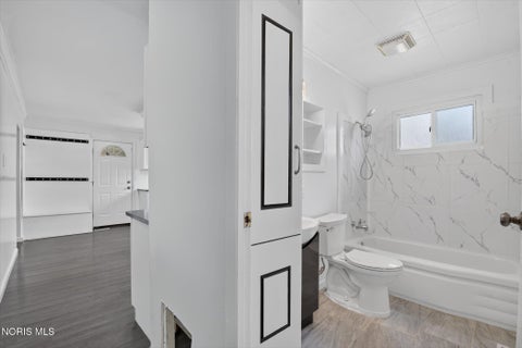 Tiny photo for 103 Independence Road, Toledo, OH 43607 (MLS # 10010573)